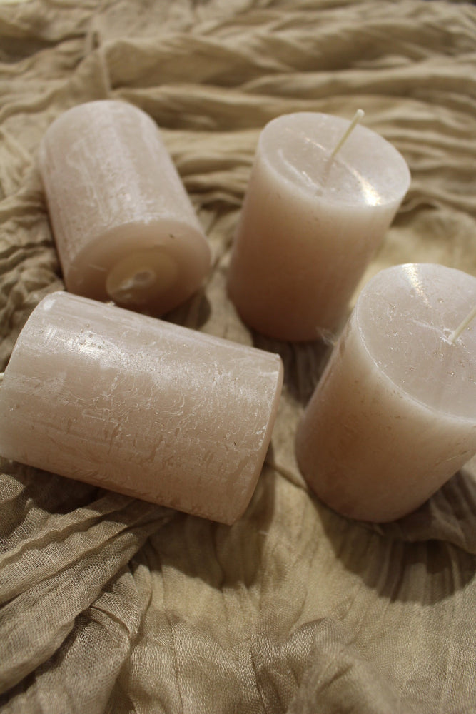 Beige SafeCandle® Stumpenkerzen Viererset