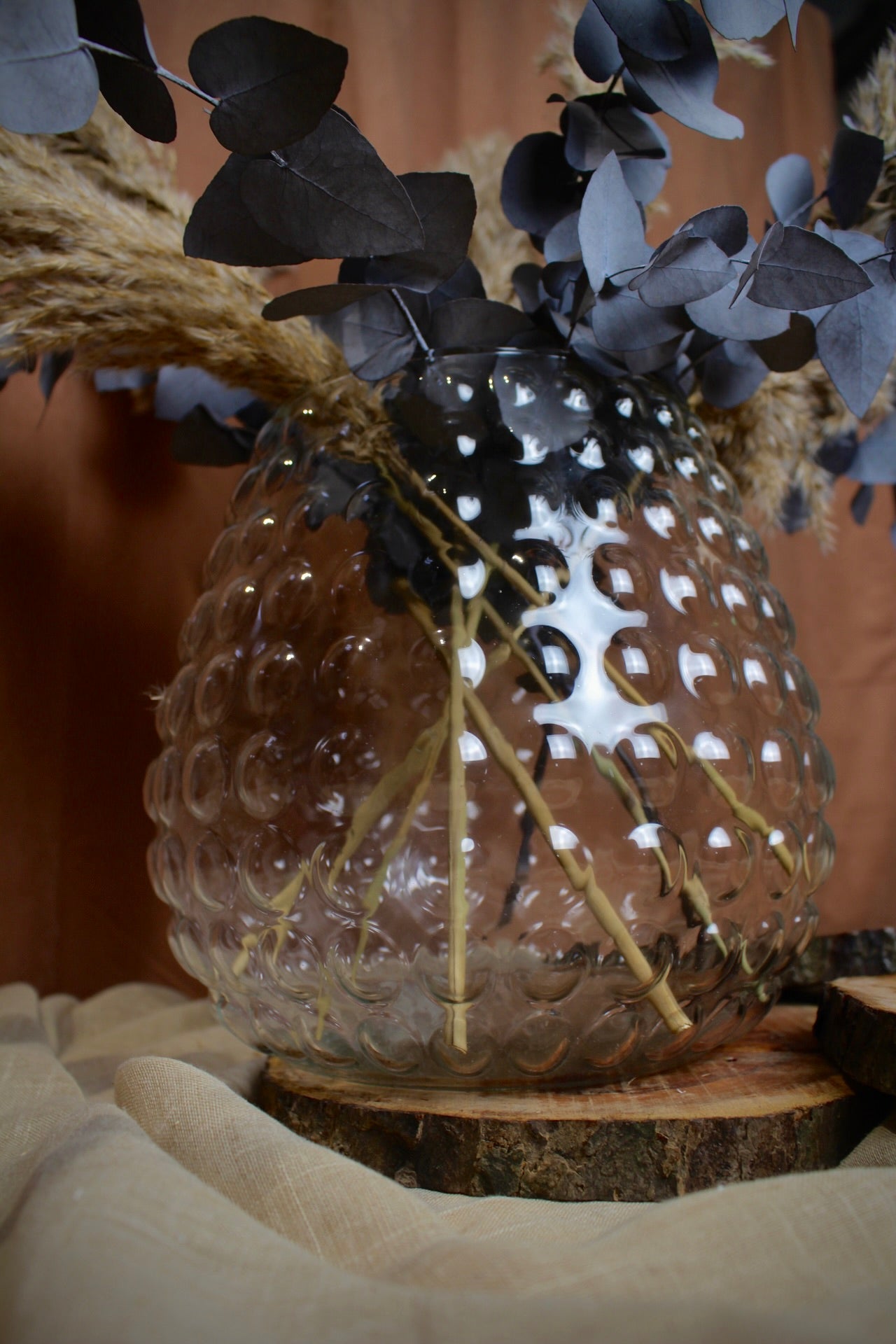 Noria Glasvase mit Noppenstruktur