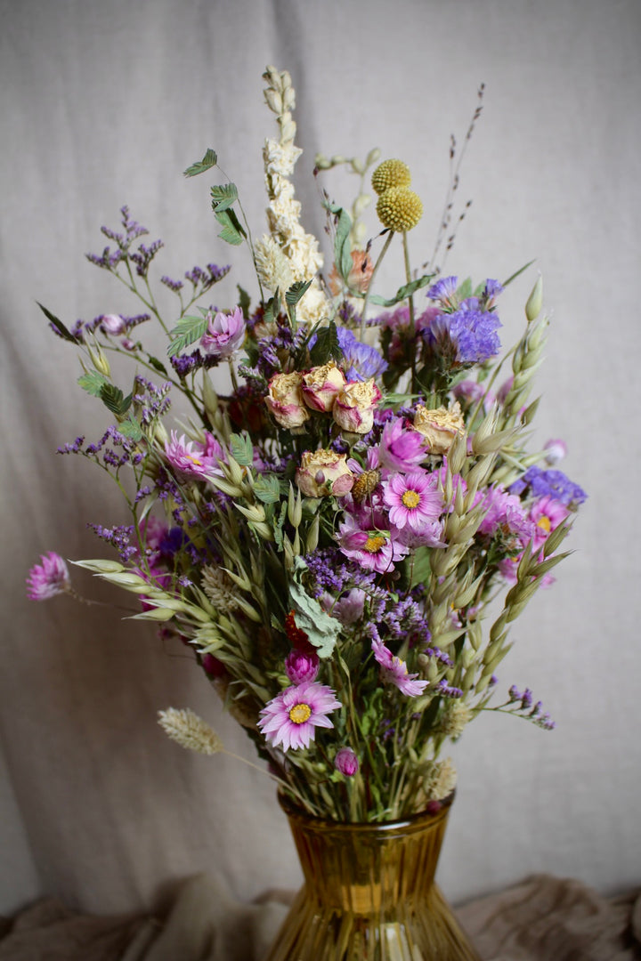 Ungefärbter Trockenblumenstrauß Radianta in bunten Farben