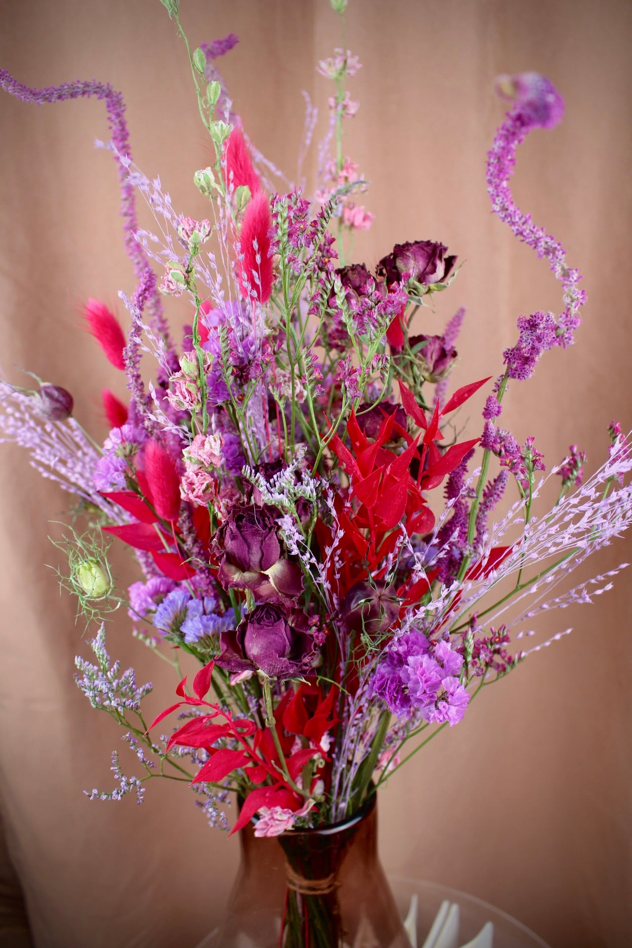 'Nymia' - Trockenblumenstrauß in Lila und Pink