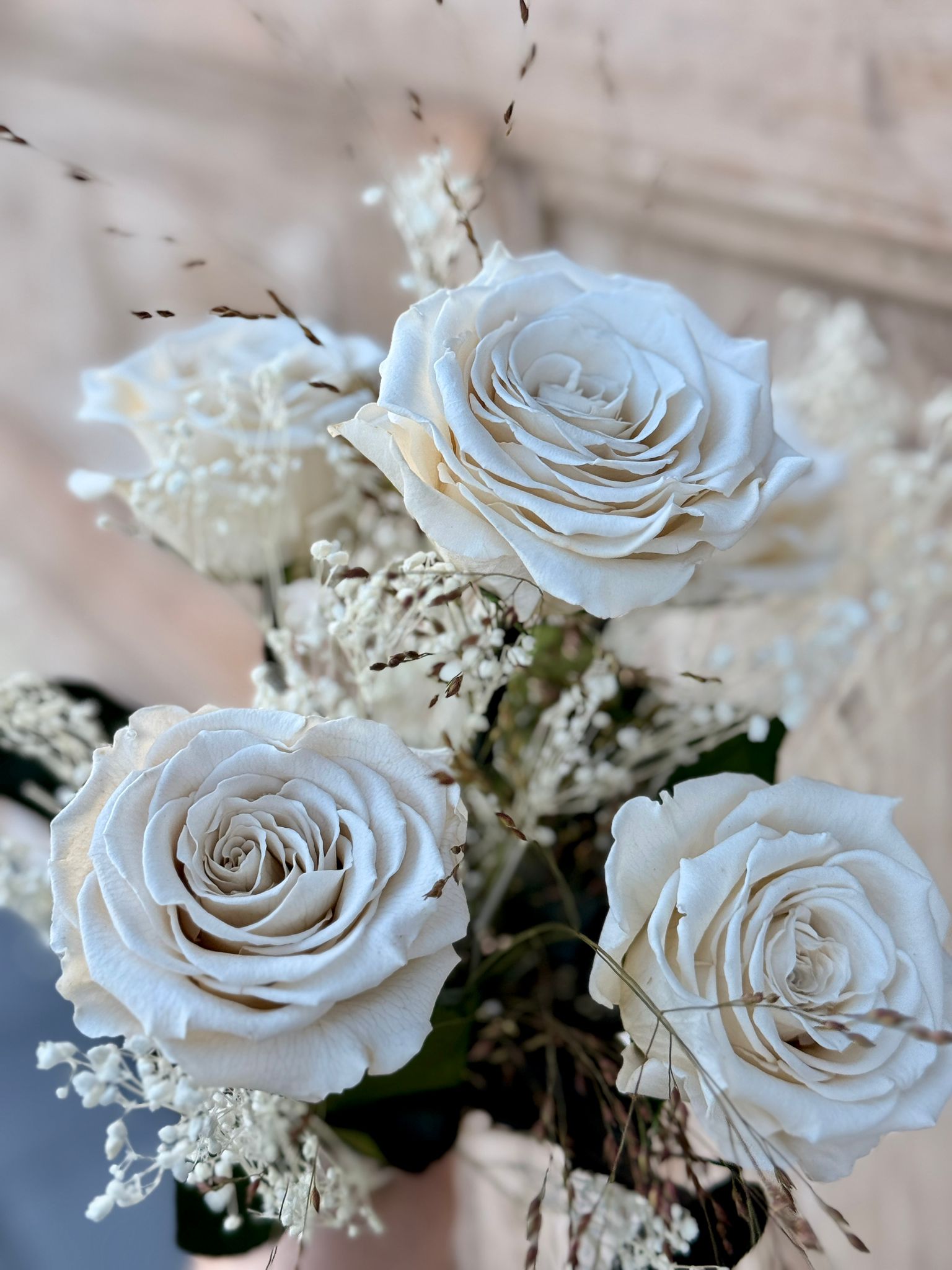 Infinity Rosenstrauß mit Stiel – 5 oder 7 Rosen