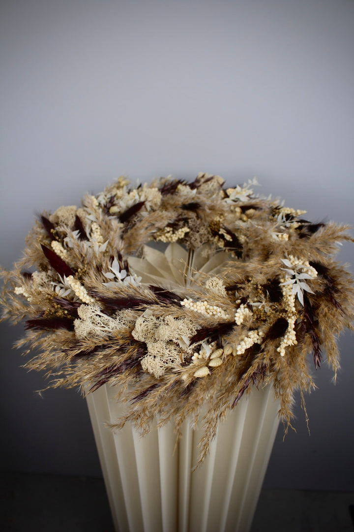 Adventskranz in Natur- und Brauntönen mit Pampasgras