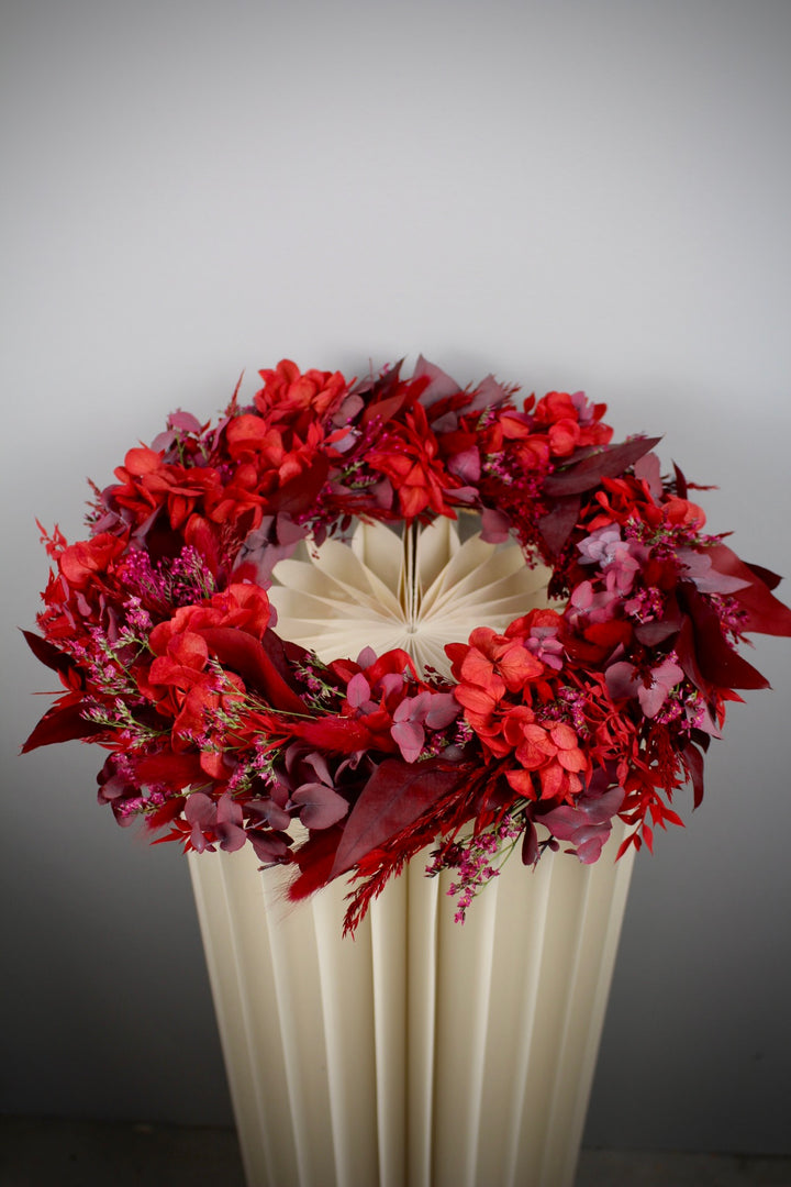 Adventskranz mit Trockenblumen in Rot & Pink