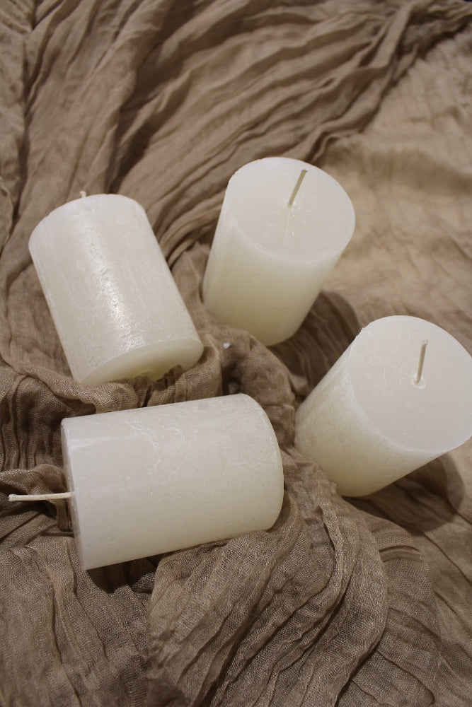 Cremeweiß SafeCandle® Stumpenkerzen Viererset