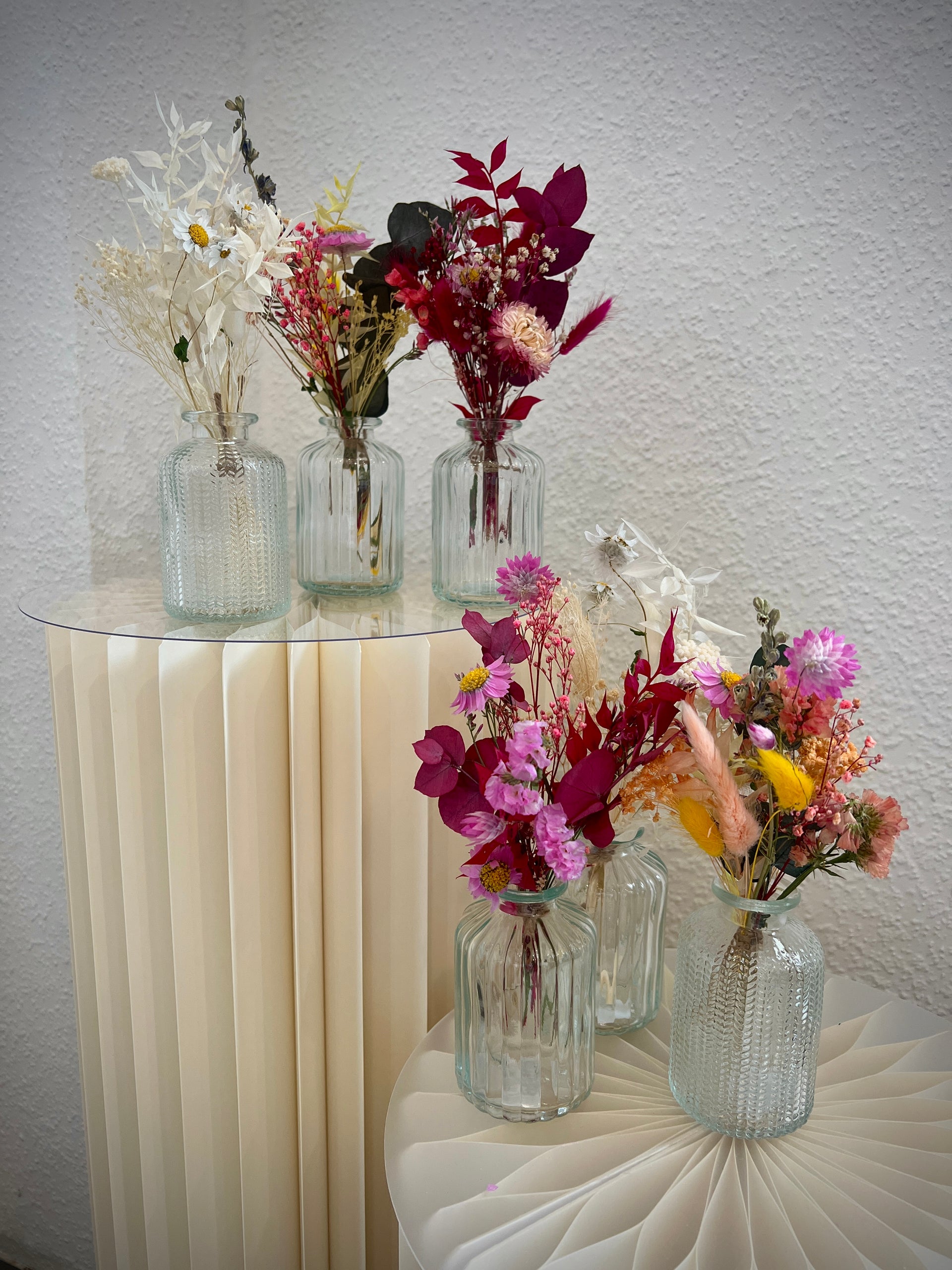 Bloom & Base - Set aus Trockenblumenstrauß und Vase