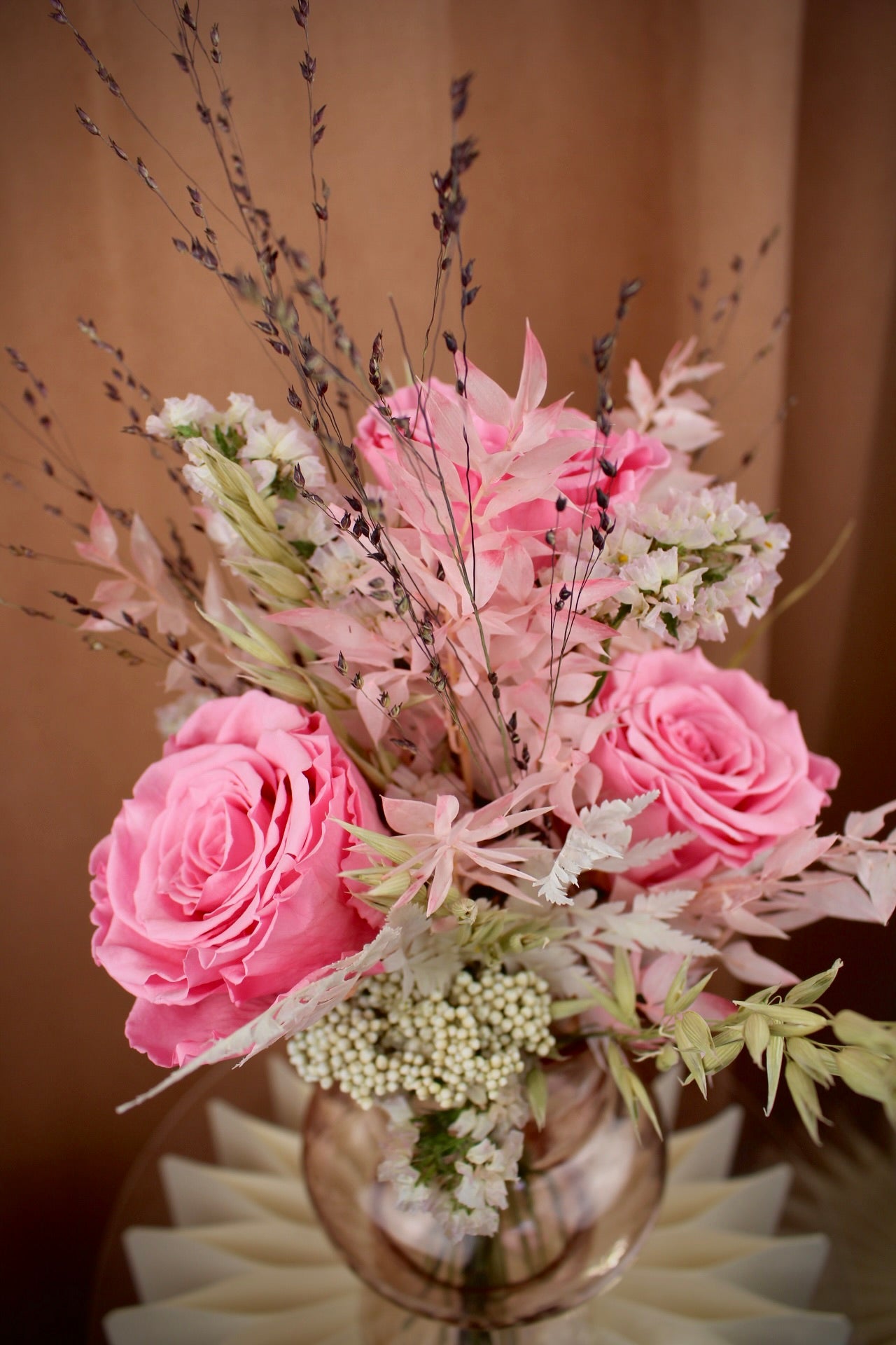 'Florina' - Trockenblumenstrauß mit präparierten Rosen