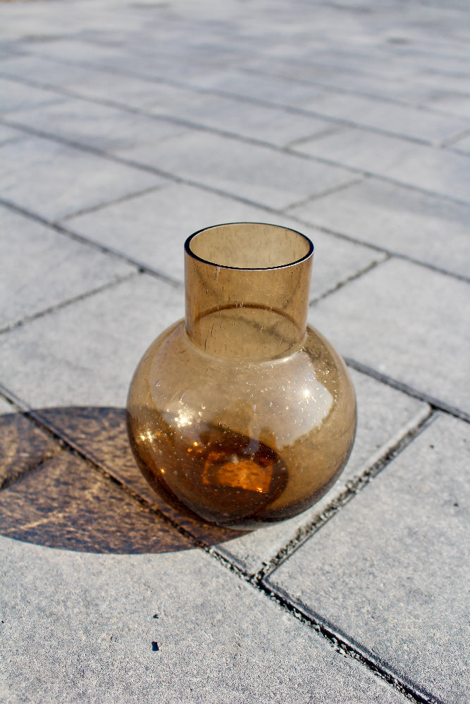 Braune Glasvase