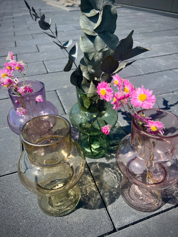 Lumina - taillierte Farbglasvase in Lila, Rosa, Gelb oder Grün