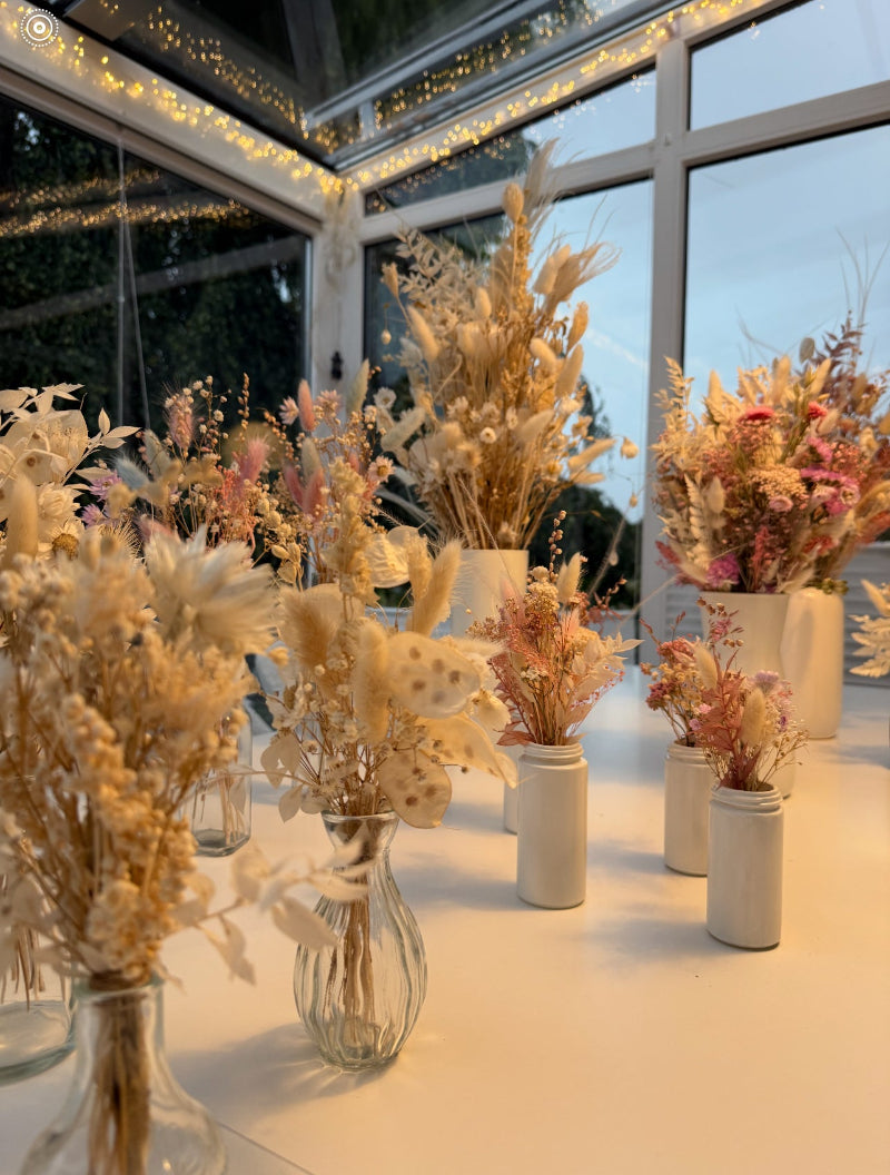 Trockenblumen Kollektion einer Stammkundin in hellen Farben