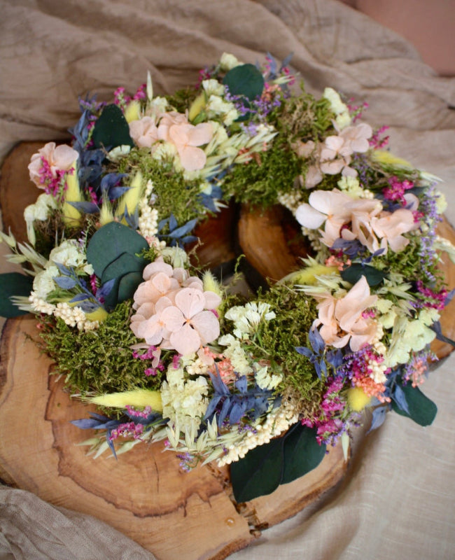 Trockenblumenkranz Liora mit Eukalyptus Moos und Hortensie