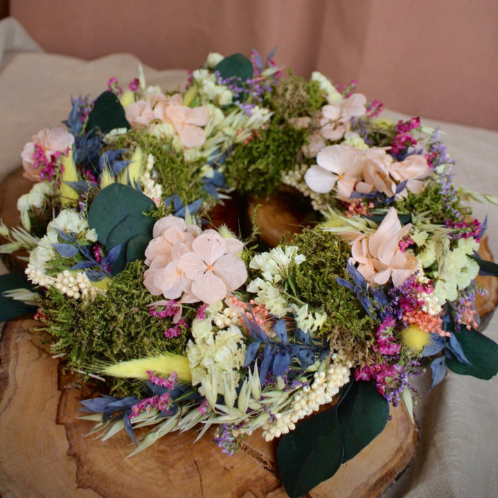 Trockenblumenkranz Liora mit Eukalyptus Moos und Hortensie