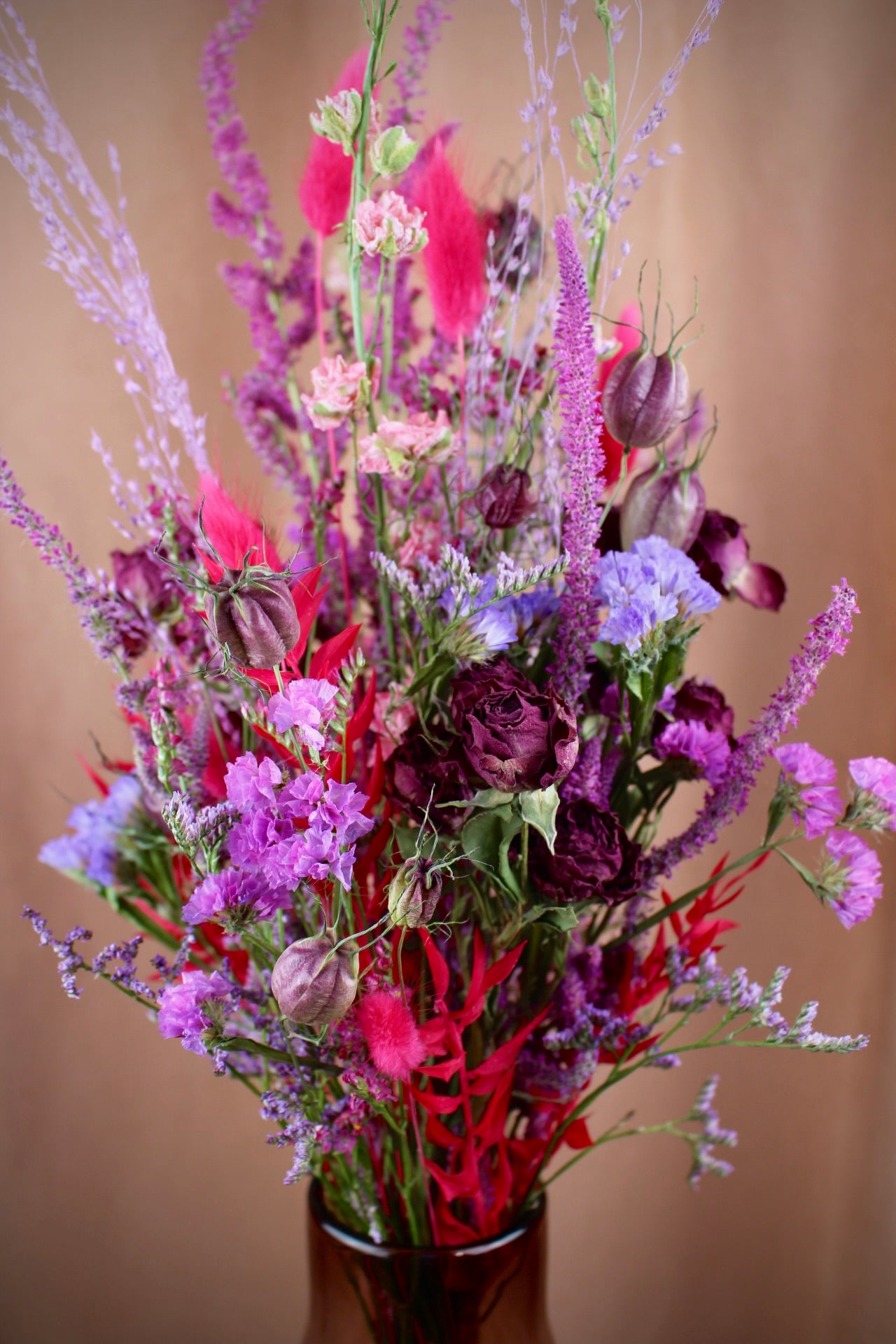 'Nymia' - Trockenblumenstrauß in Lila und Pink