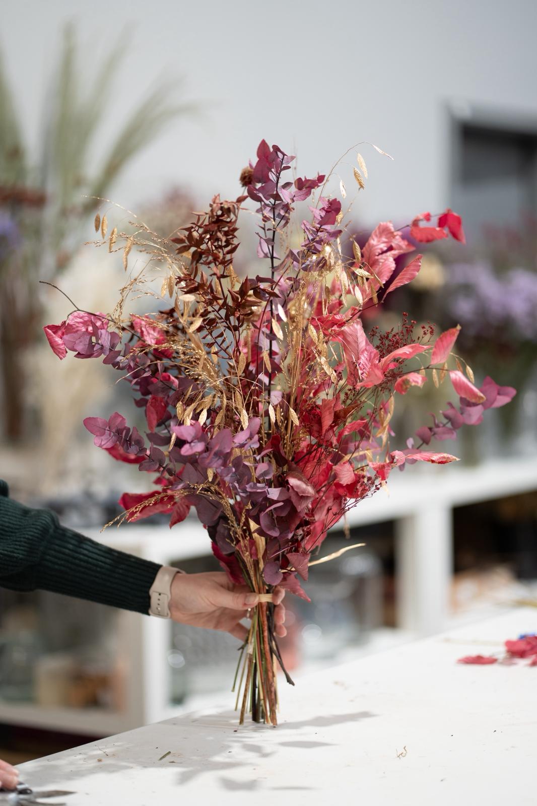 Trockenblumenstrauß „Beere“ – Eukalyptus, Buchenlaub & Gräser