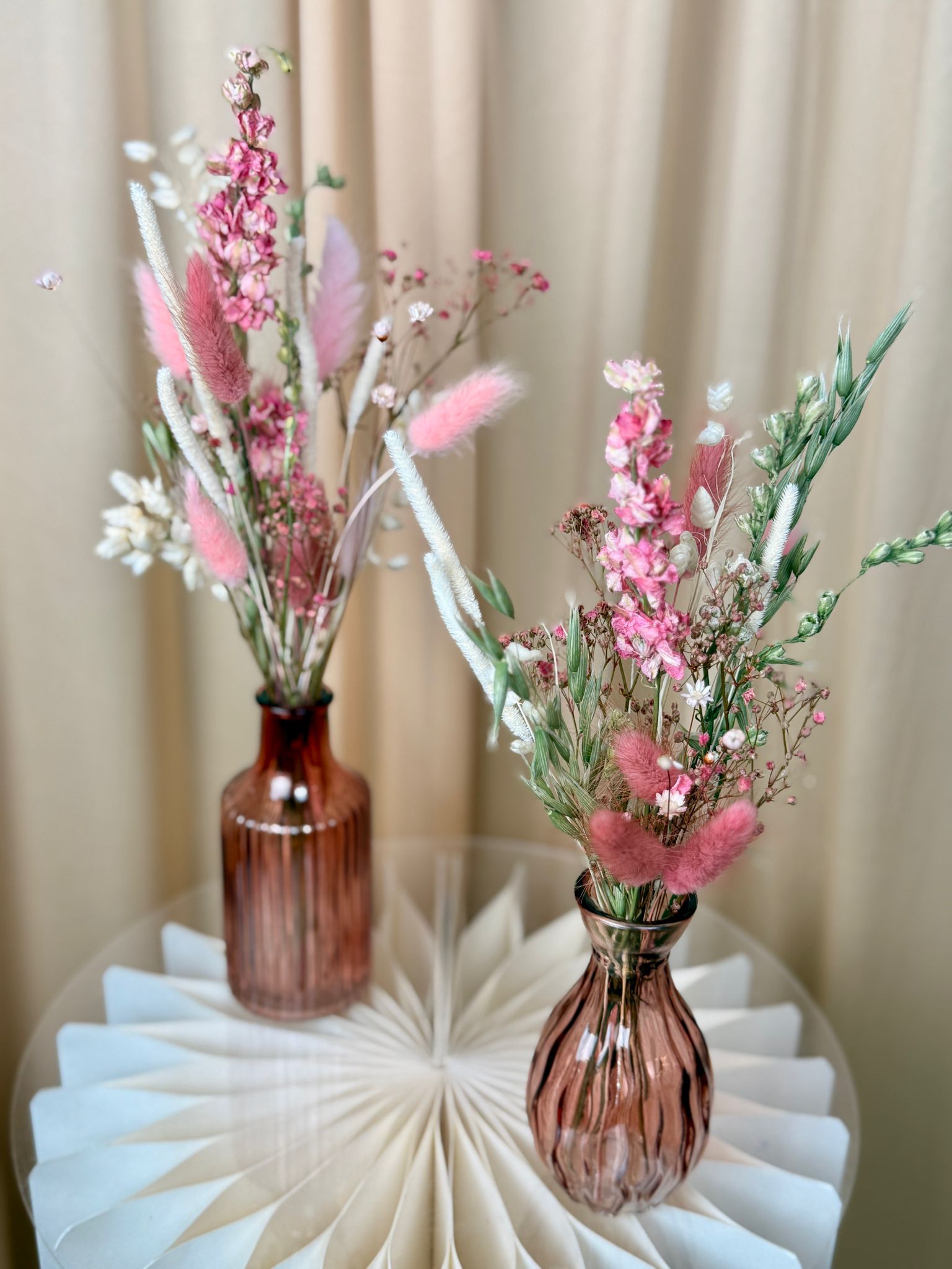 Rosé Whisper – Tischdeko mit Trockenblumen & Vase